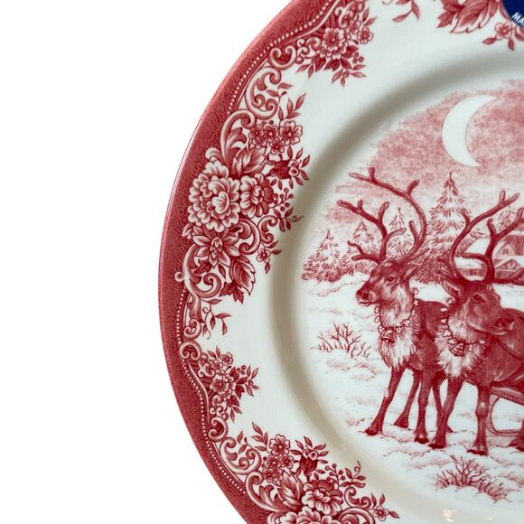Royal Stafford Christmas SANTA'S SLEIGH RED Porcelain 8" Salad Plate Set of 4 - Picture 10 of 11